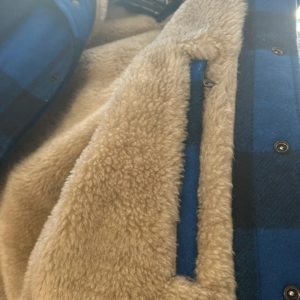 Filson *Limited Edition* Wool Cape Coat with wool liner - Picture 6 of 8